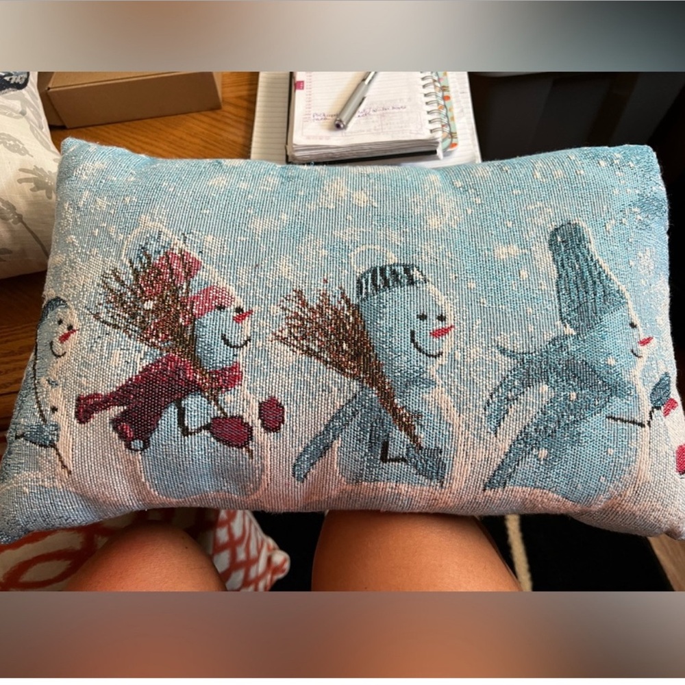 New Set of 4 Holiday Items: Mug, Gnome, Snowman Pillow, Yankee Candle Car Jar